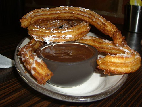 Churros dourados com acucar e canela